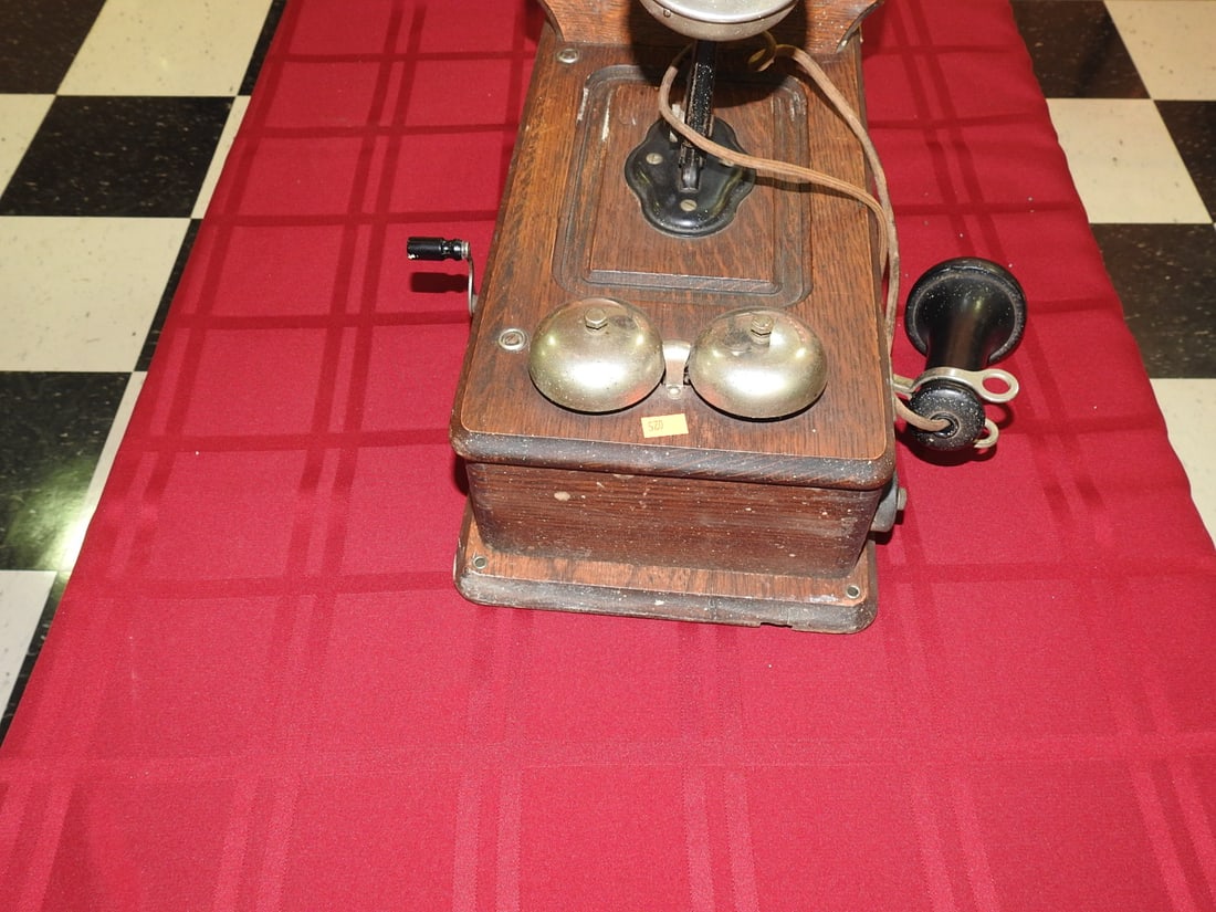 Kellogg Oak Desk Telephone with Double Bells - 2