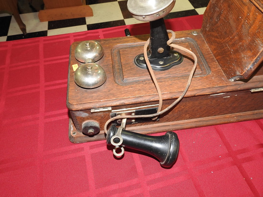 Kellogg Oak Desk Telephone with Double Bells - 3
