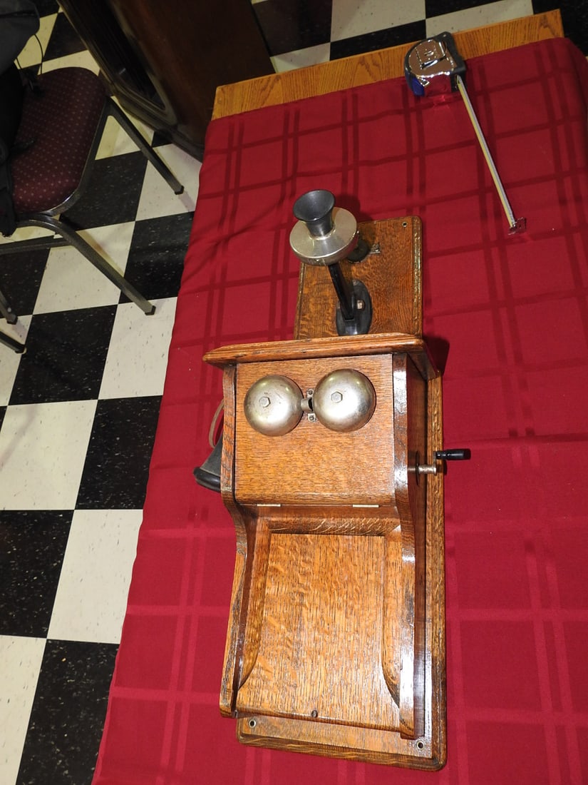 The Votey-Berger Co. Oak Desk Telephone - 4