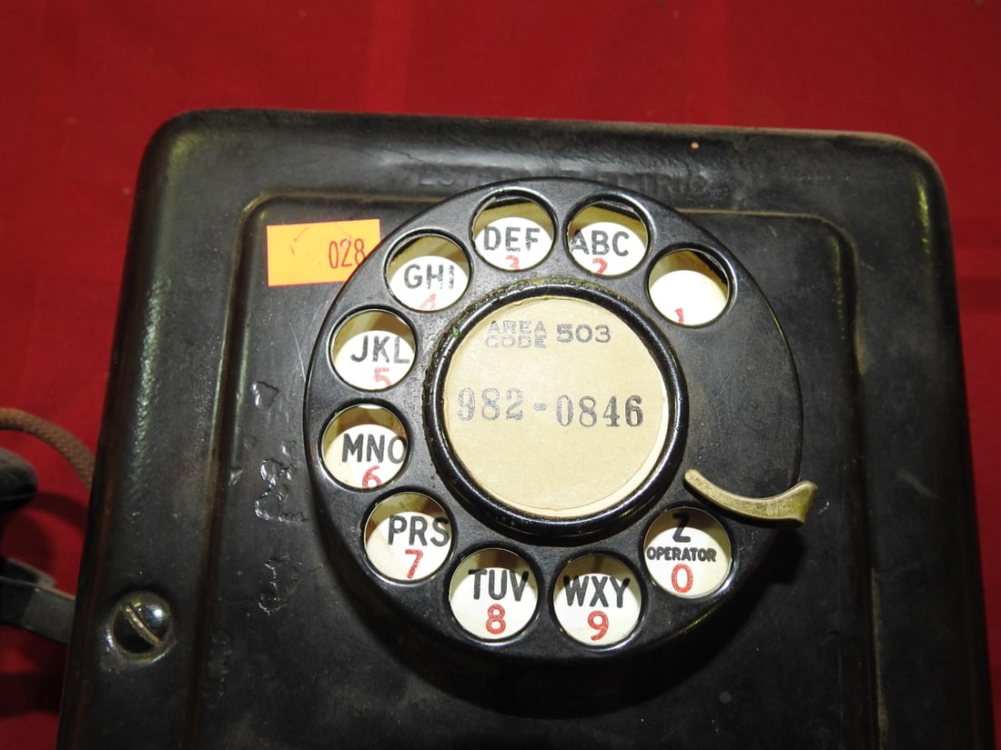 Black Rotary Telephone - 5