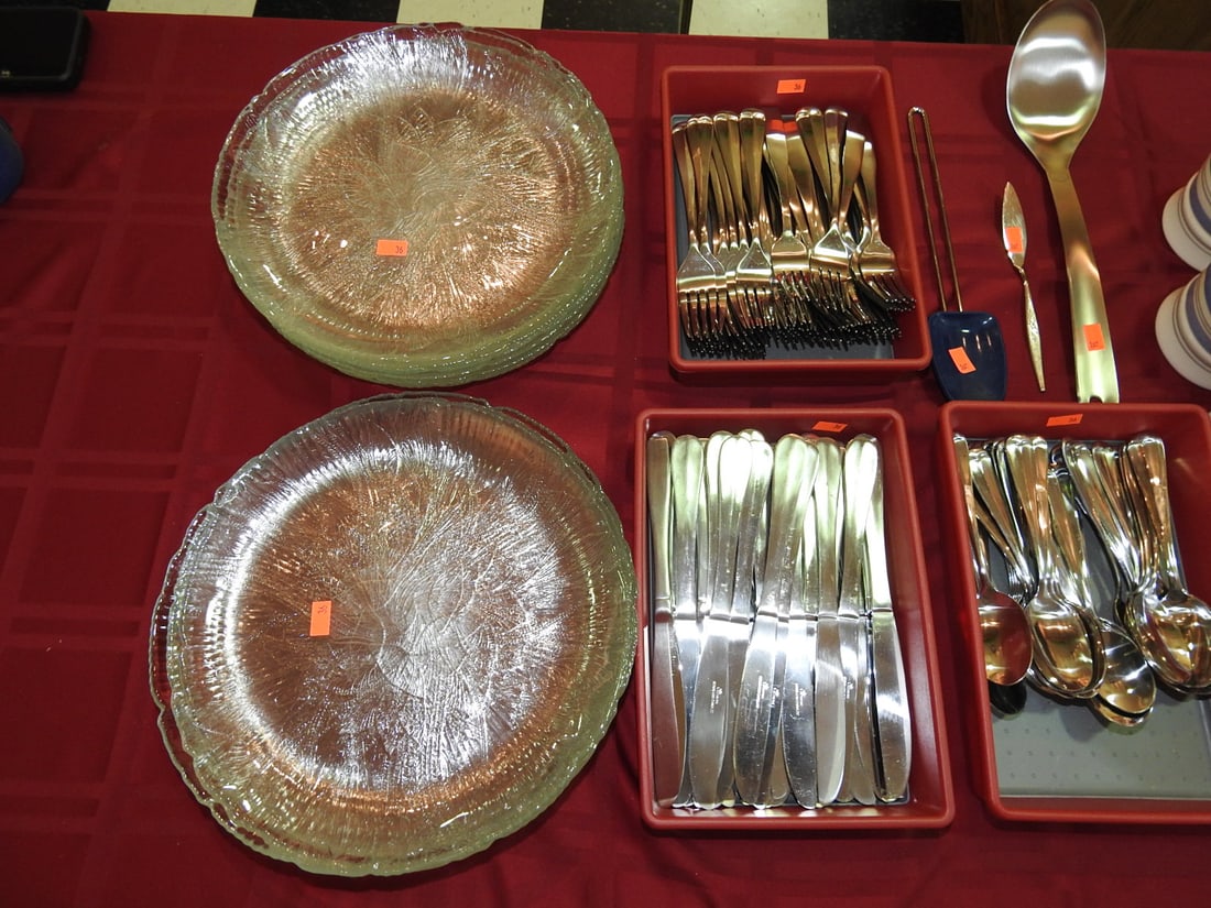 Mixed Dinnerware and Flatware Lot with Pfaltzgraff Mugs (1 of 5)
