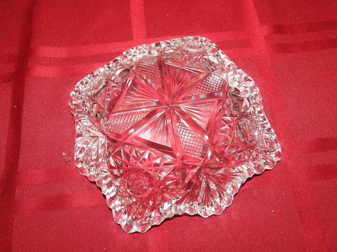 Cut Crystal Square Serving Bowl with Pinwheel Design - 2