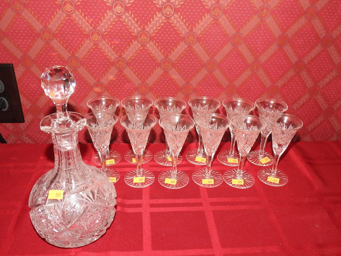 Cut Crystal Decanter with Cordial Glass - 5