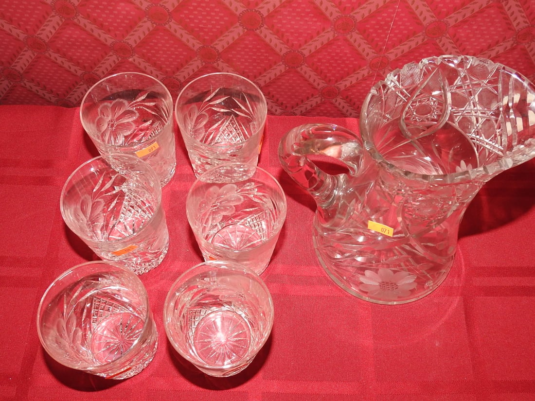 Etched Crystal Pitcher and Six-Glass Water Set - 4