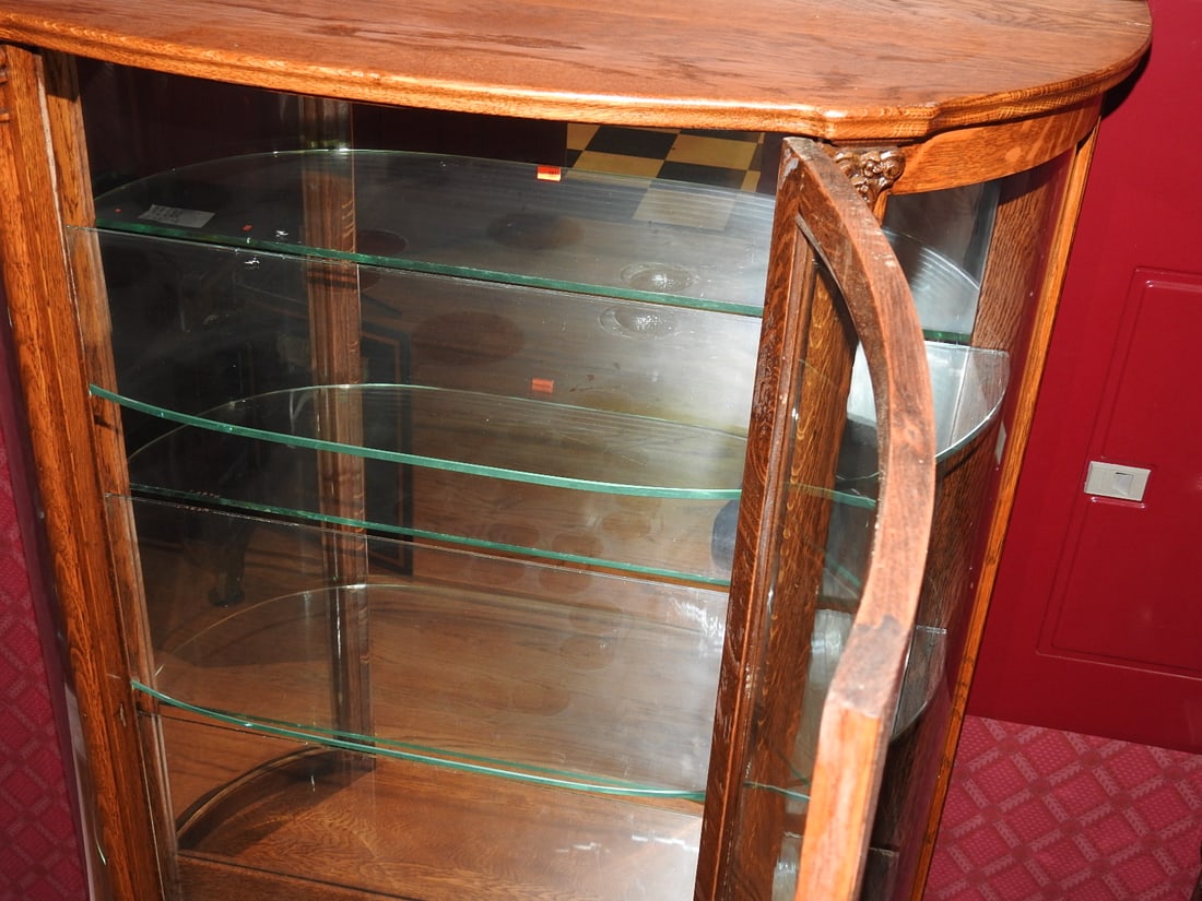 Oak Curved Glass Lighted Curio Cabinet - 8