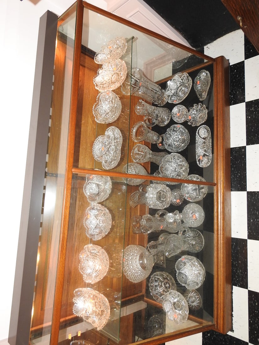 Lighted Glass Display Cabinet, Contents Not Included - 3