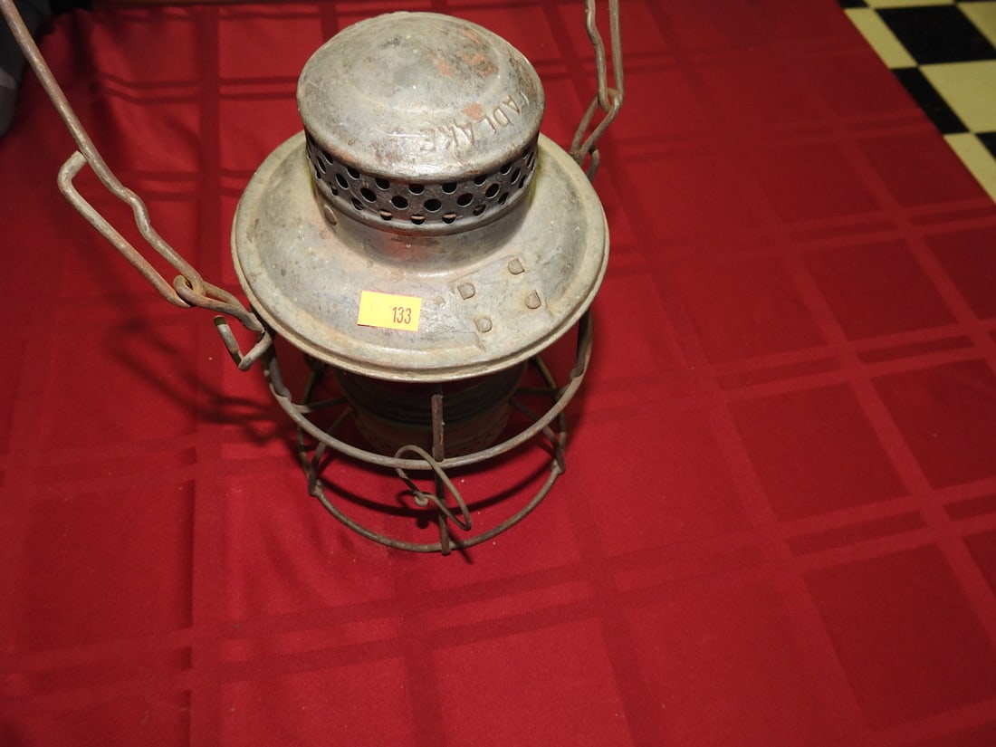 Adlake Kero Model 148 Railroad Lantern (1 of 6)
