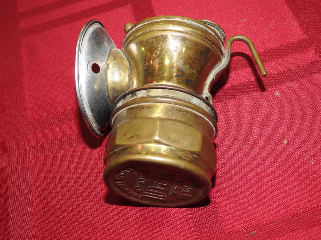 Auto-Lite Universal Carbide Miner Lamp - 4
