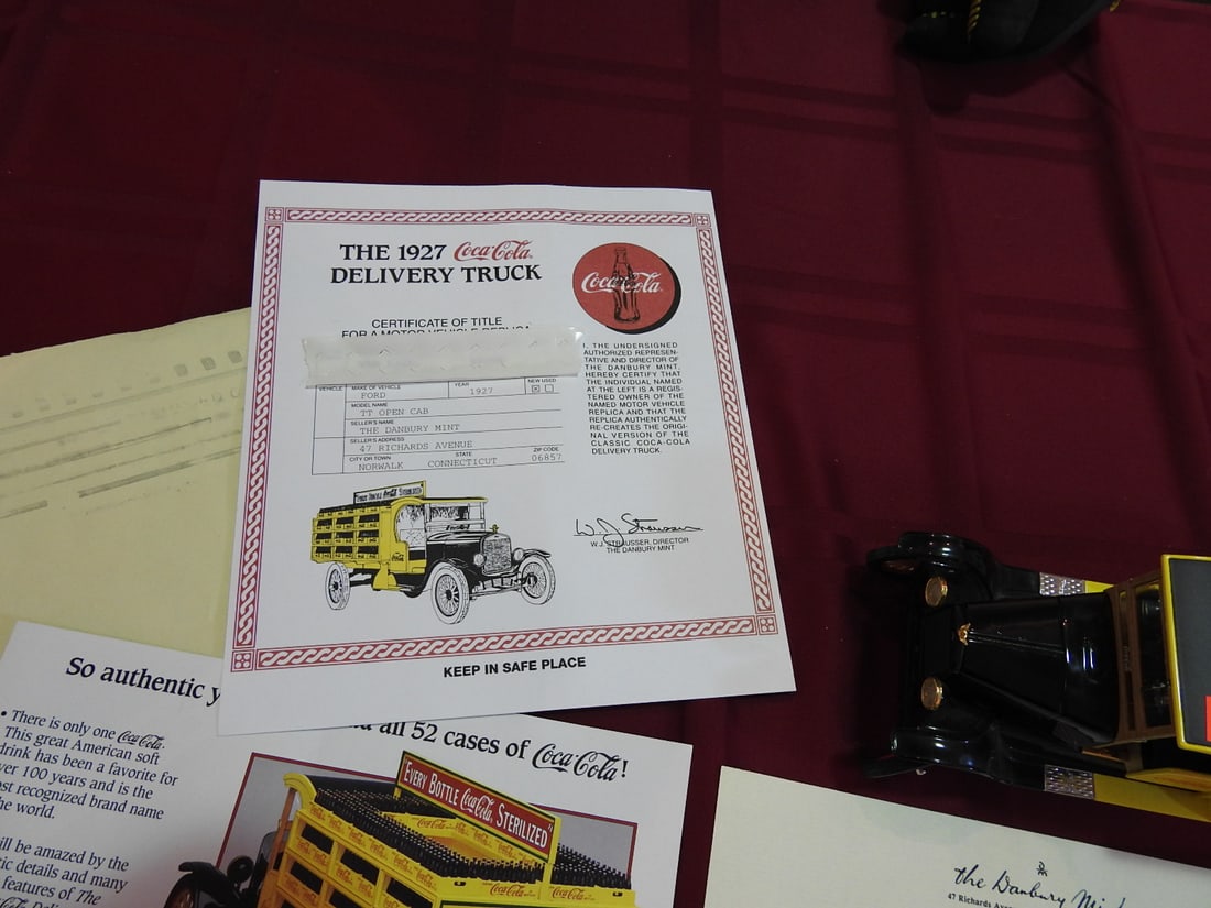 Danbury Mint 1927 Coca-Cola Delivery Truck Replica - 4