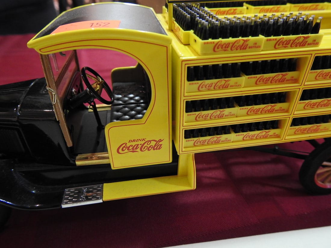 Danbury Mint 1927 Coca-Cola Delivery Truck Replica - 8