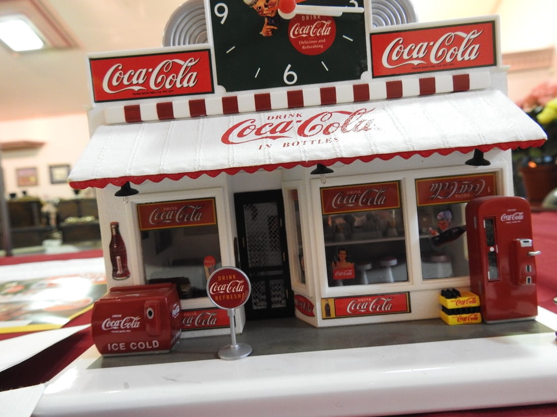 Coca-Cola Soda Fountain Clock Collectible - 8