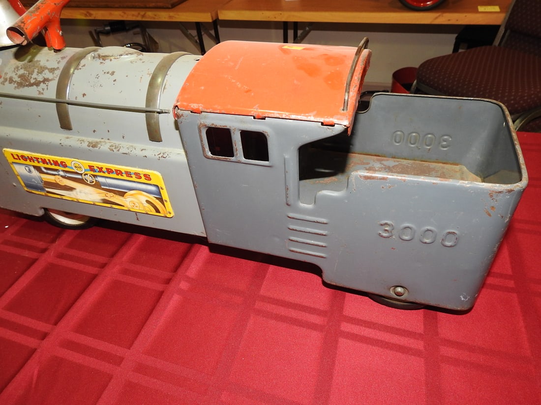 Marx Lightning Express 3000 Ride-On Toy Train - 5