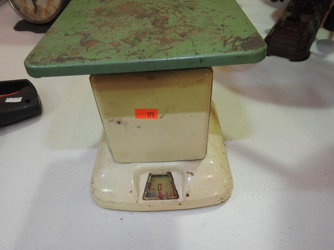 Small Vintage Counter Scale: Small vintage counter scale with cream and green finish; maker name not visible in photos. Approx. 7 x 6 x 6 in. Mechanical accuracy not verified. Shows age-related wear, patina, finish wear,