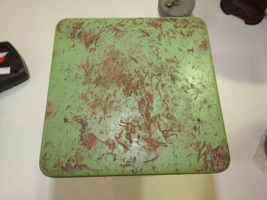 Small Vintage Counter Scale - 2