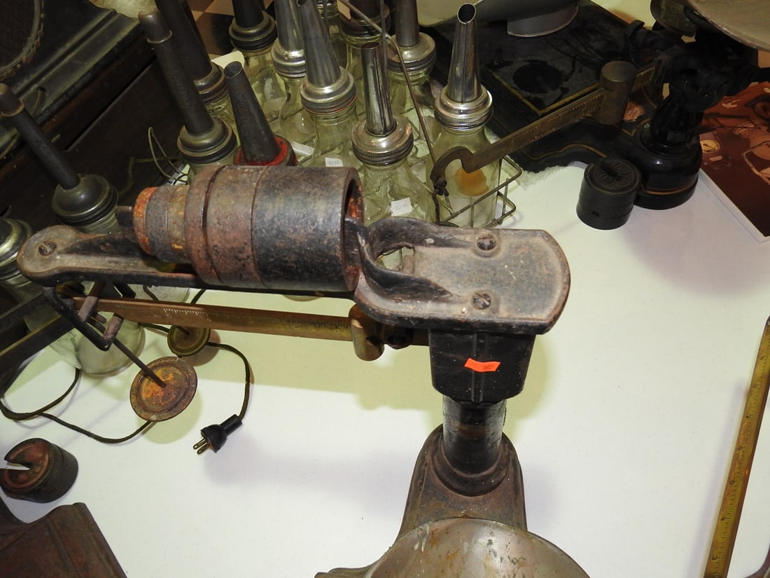 Fairbanks Counter Scale with Pan - 3