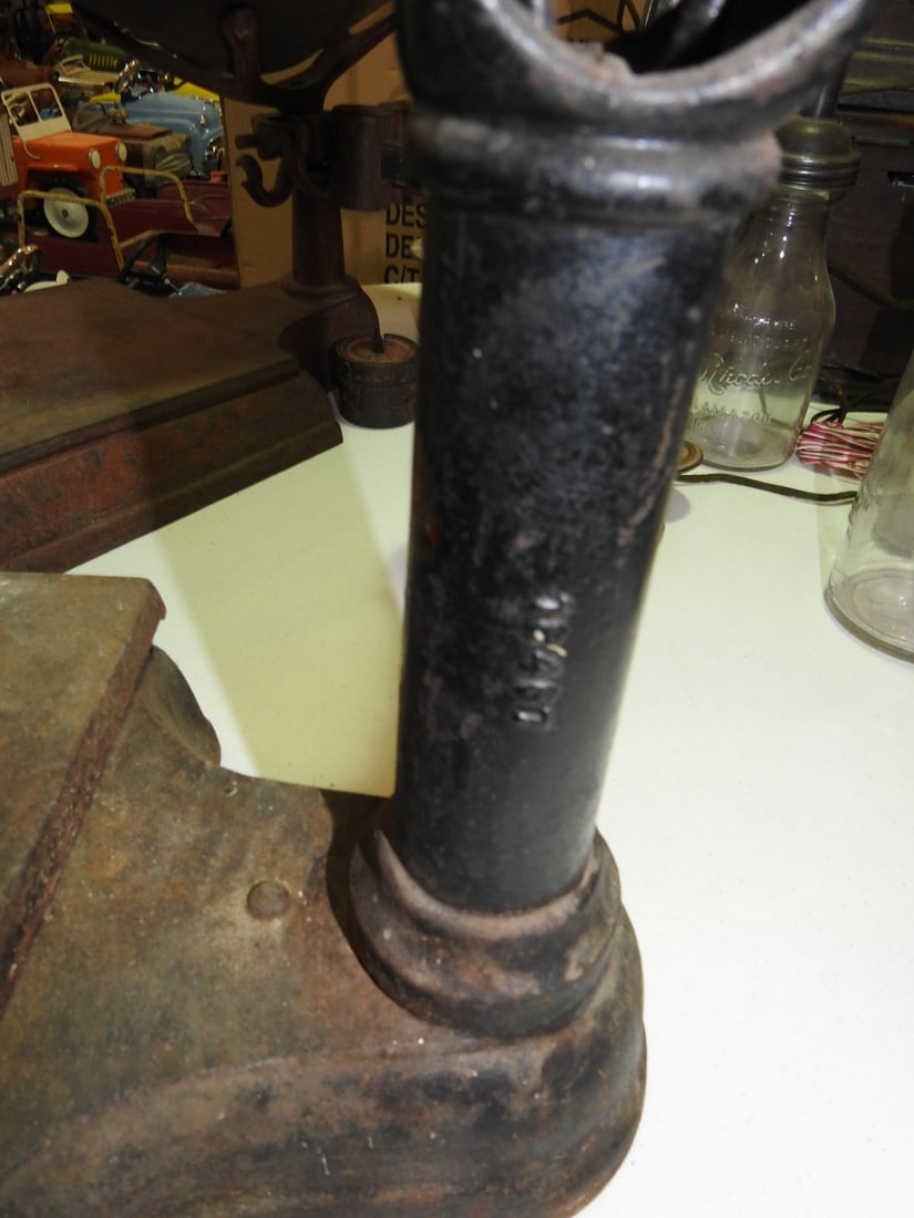 Fairbanks Counter Scale with Pan - 6
