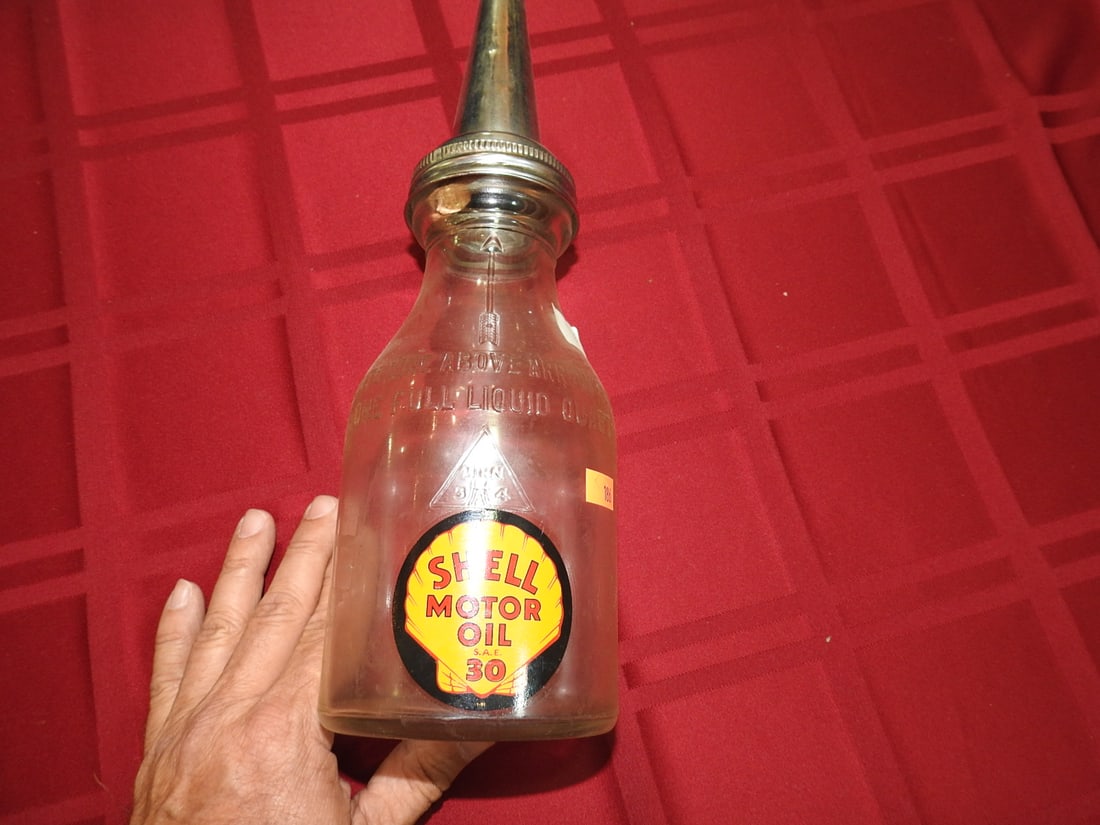 Shell Motor Oil SAE 30 Glass Bottle with Spout (1 of 4)