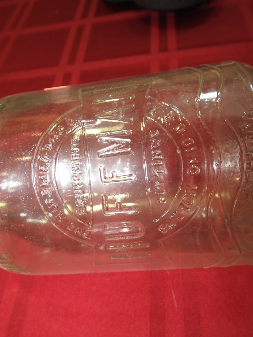 Hoffman Dayton Quart Glass Oil Bottle - 2