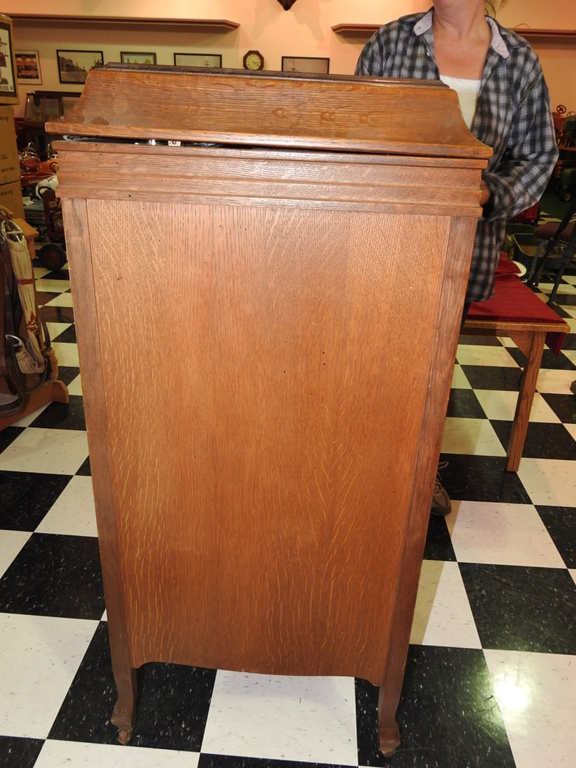 Antique Brunswick Cabinet Phonograph - 2