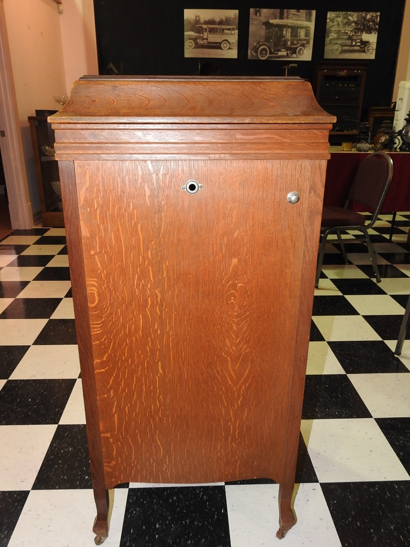 Antique Brunswick Cabinet Phonograph - 4