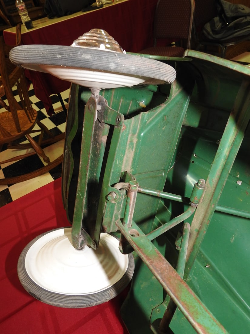 1941 Murray Chrysler Pedal Car, Original Green - 15