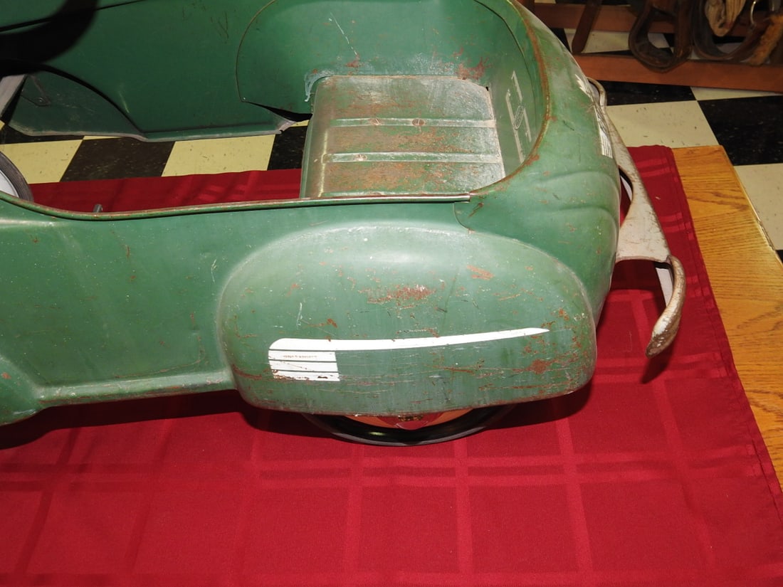1941 Murray Chrysler Pedal Car, Original Green - 7