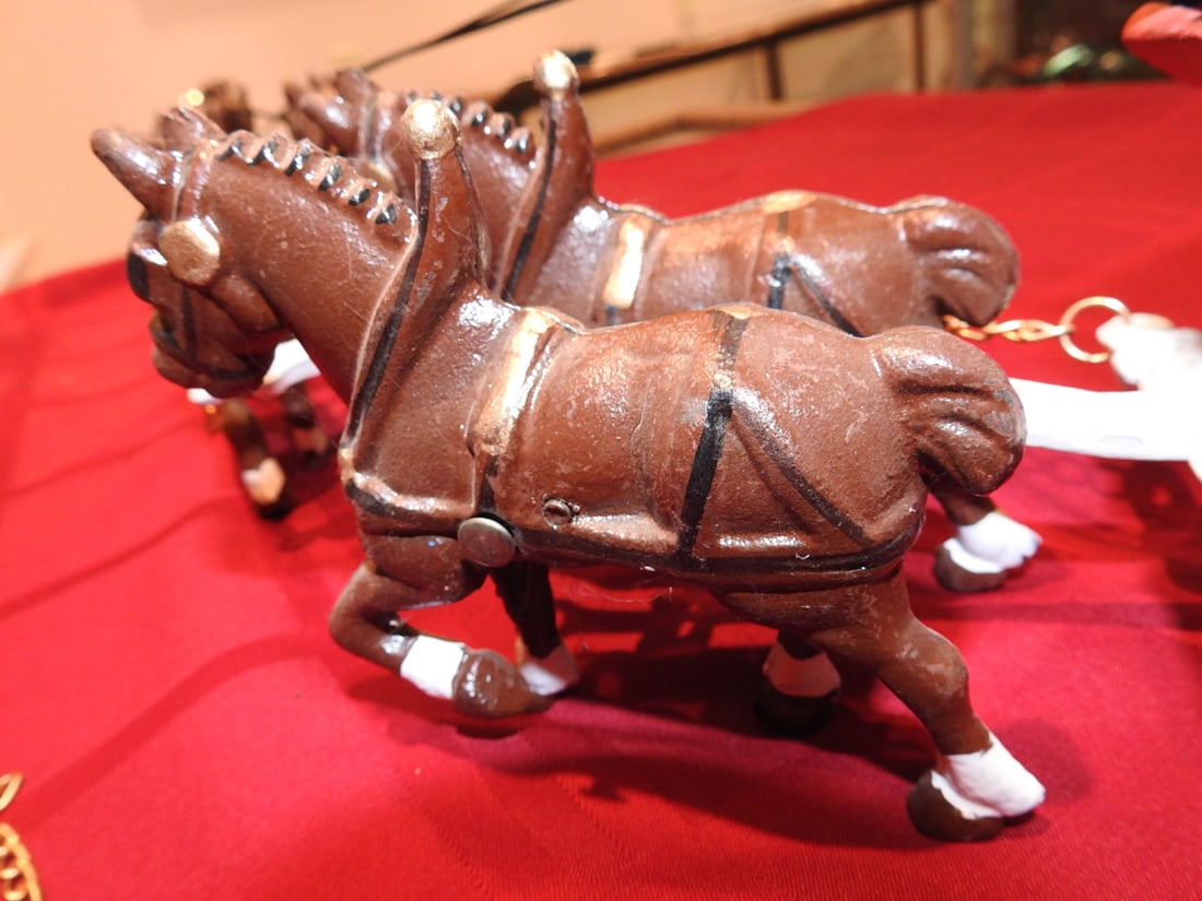 Budweiser Clydesdale Eight-Horse Hitch Wagon - 9