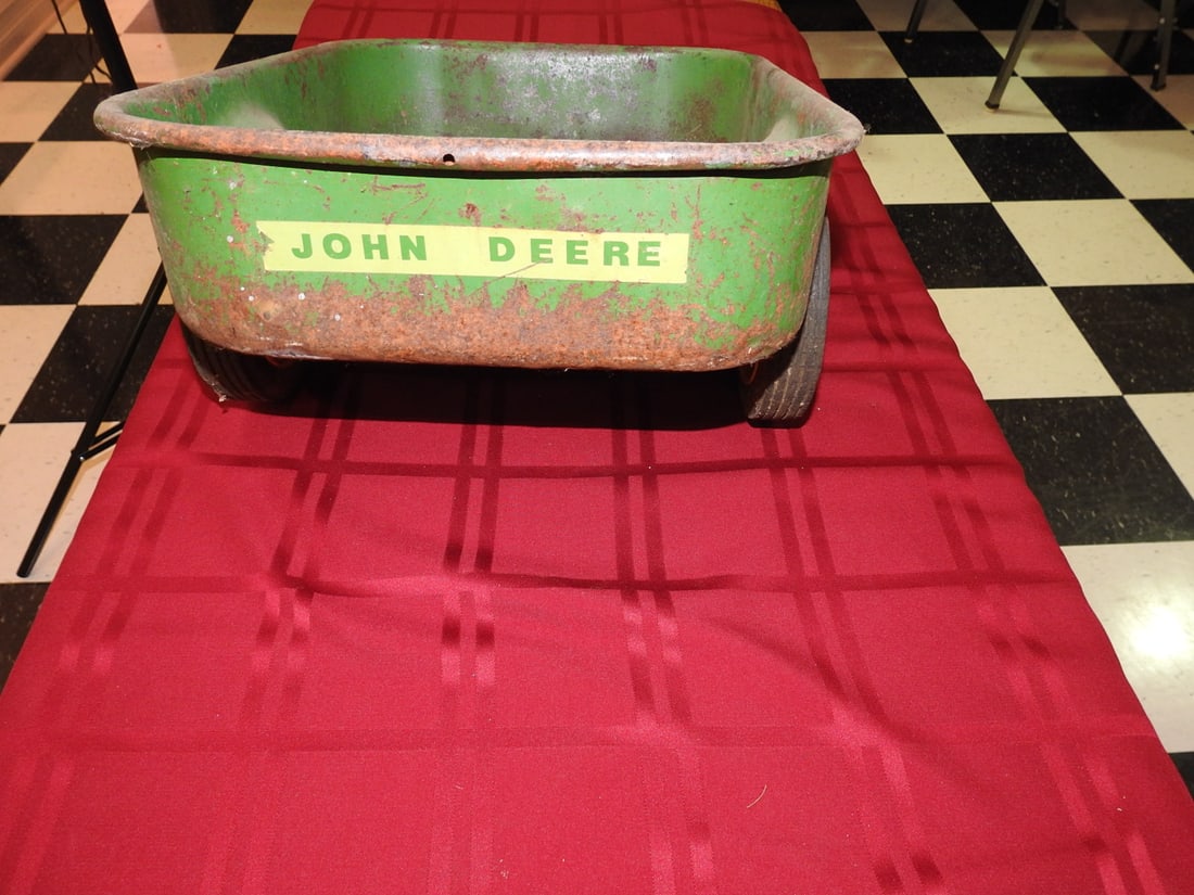 Vintage John Deere Metal Trailer - 2
