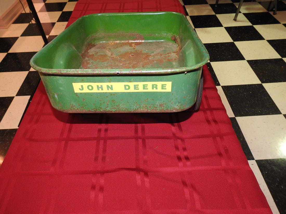 Vintage John Deere Trailer Wagon - 2