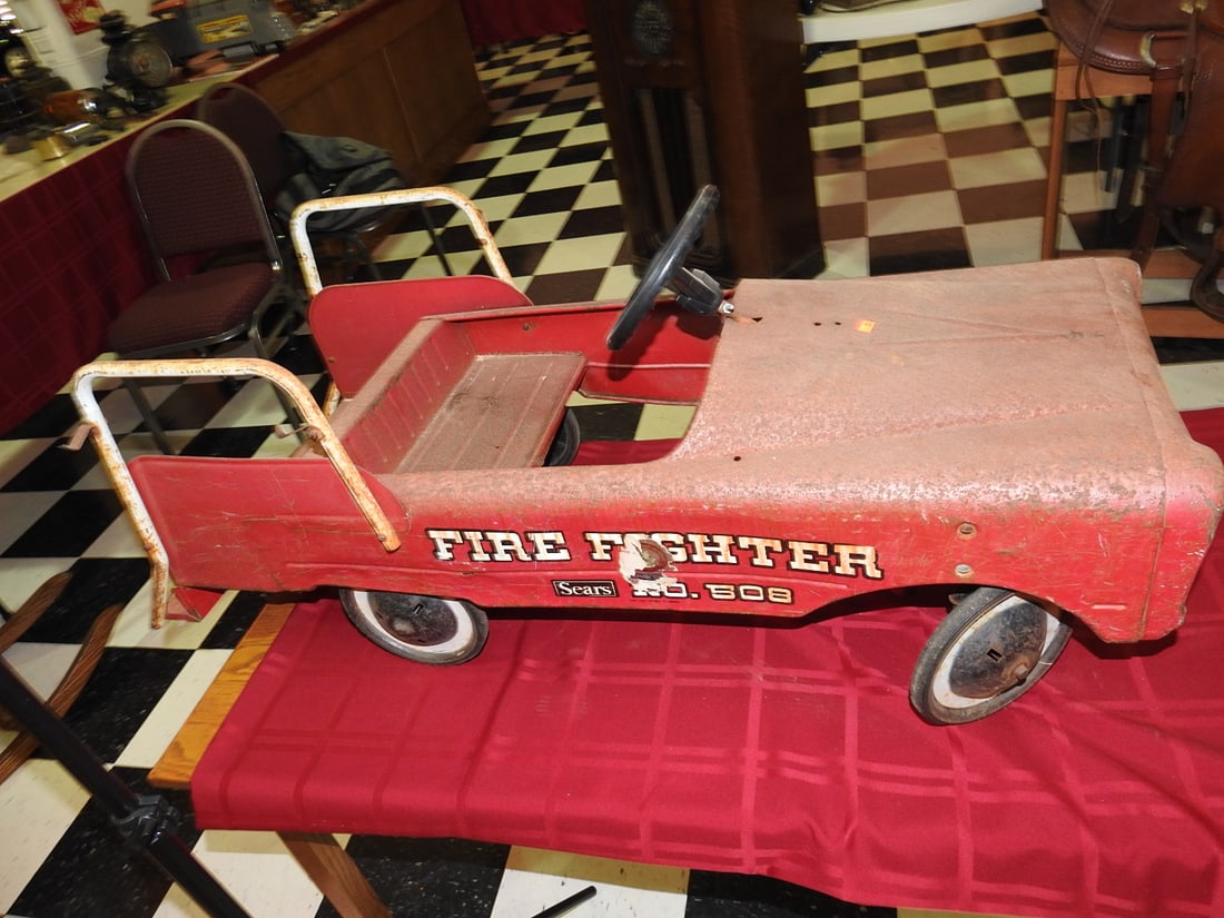 Fire Fighter Sears No. 508 Pedal Car - 6