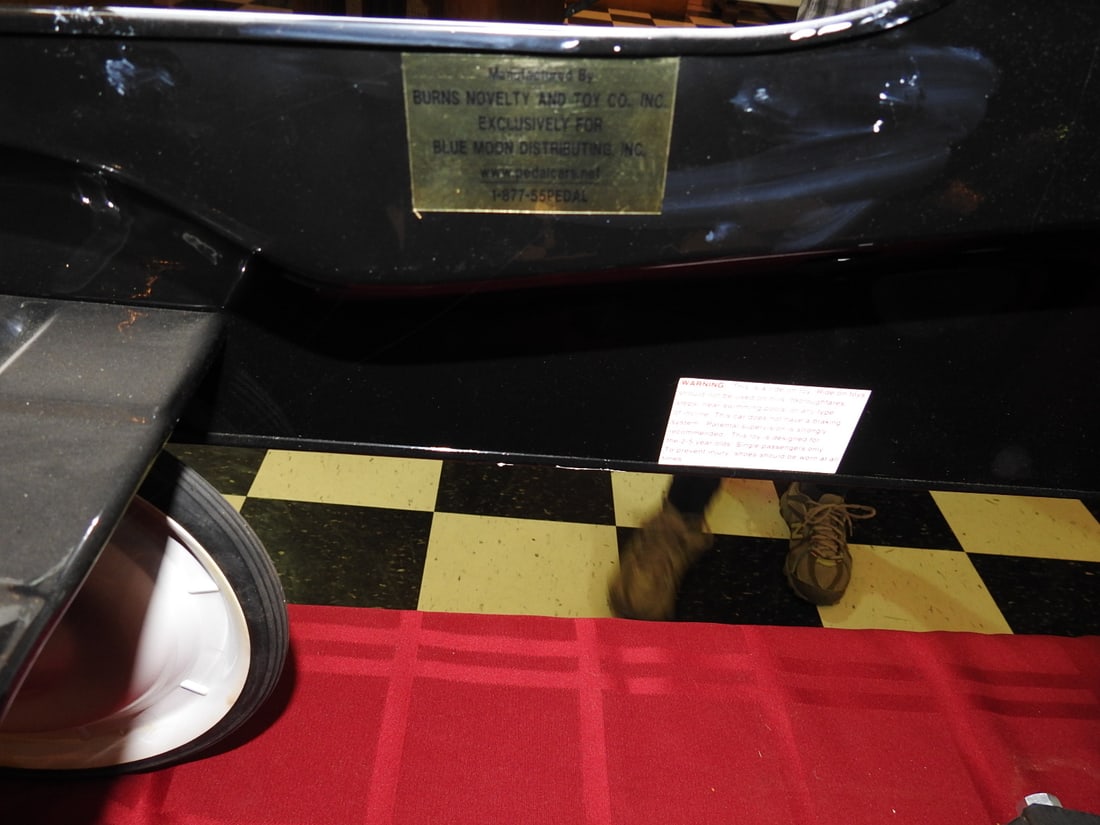 Burns Novelty Glide Ride Highway Patrol Pedal Car - 5