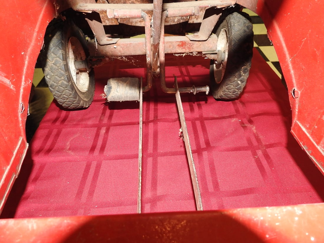 Gendron Skippy Fire Engine No. 1 Pedal Car - 10