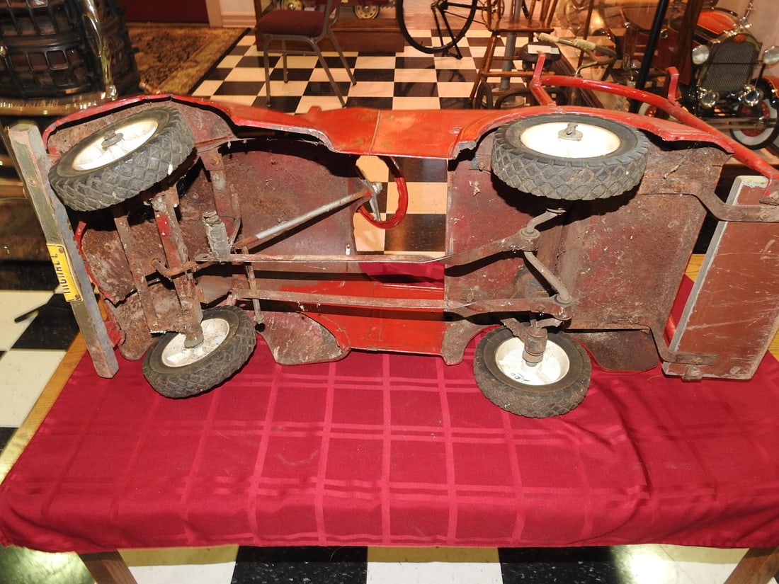 Gendron Skippy Fire Engine No. 1 Pedal Car - 12