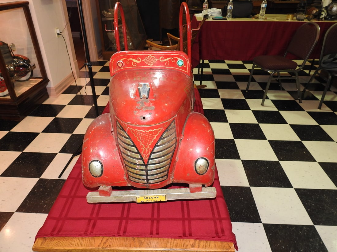 Gendron Skippy Fire Engine No. 1 Pedal Car - 2