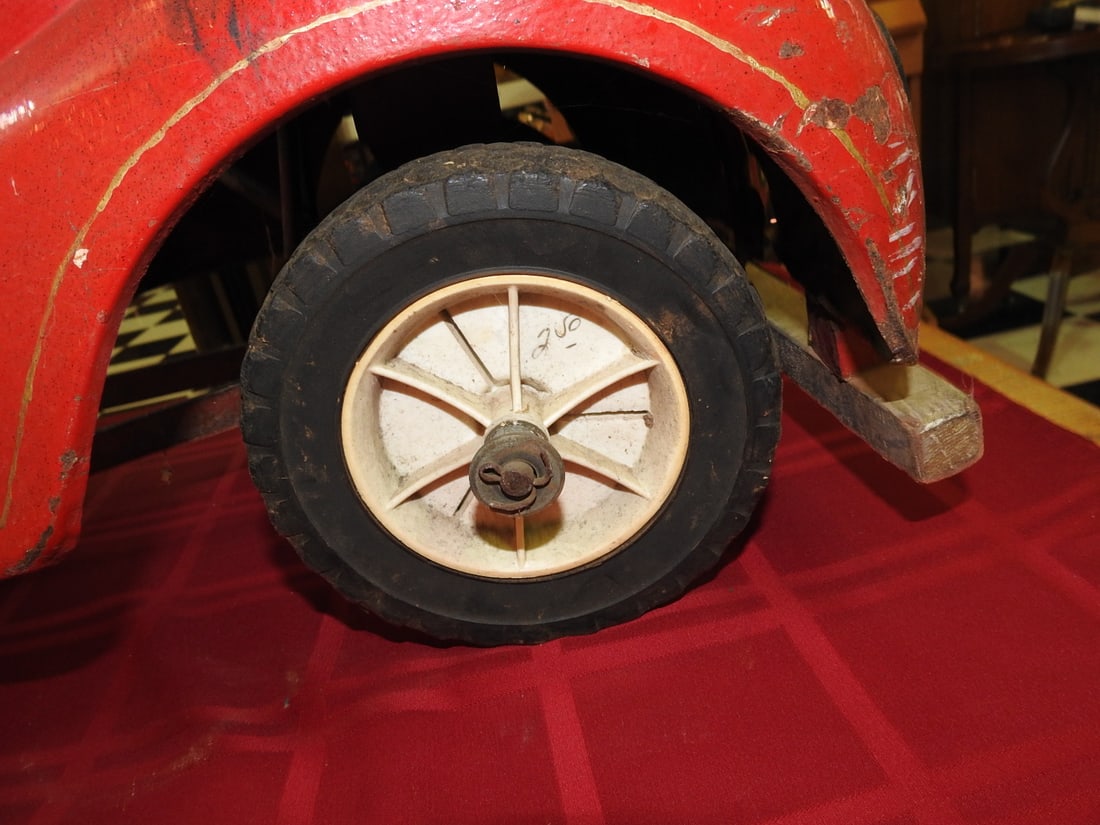 Gendron Skippy Fire Engine No. 1 Pedal Car - 4