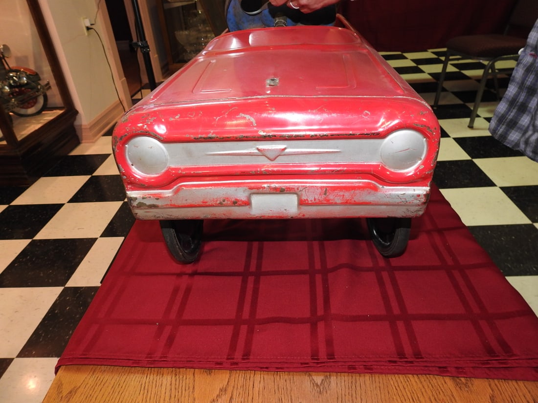 Western Flyer Fire Chief Pedal Car - 3