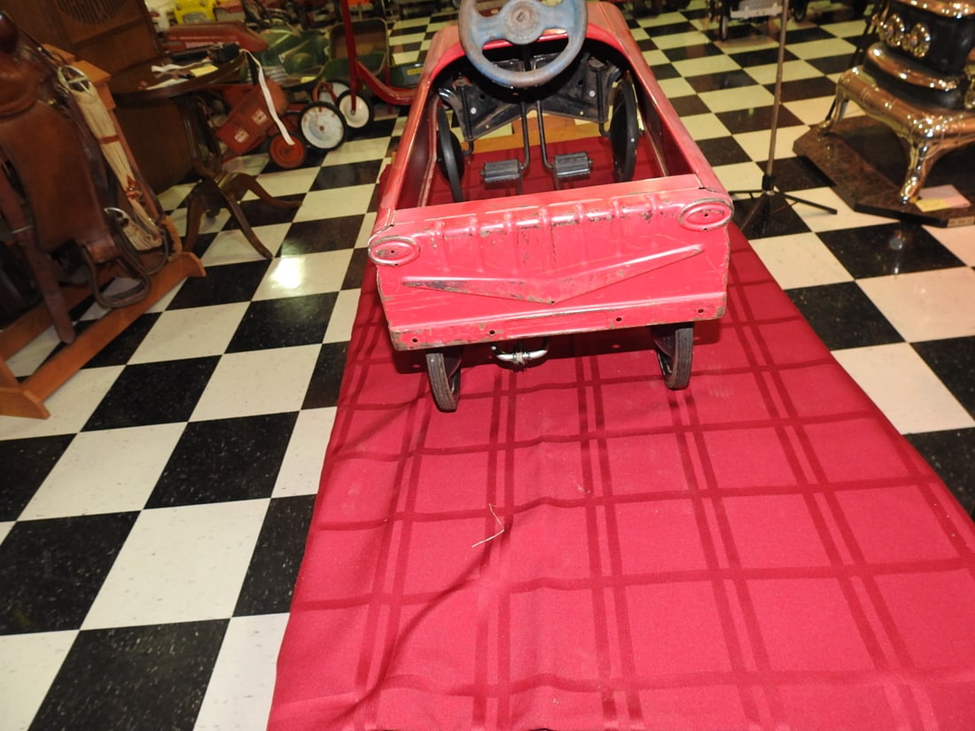 Western Flyer Fire Chief Pedal Car - 6