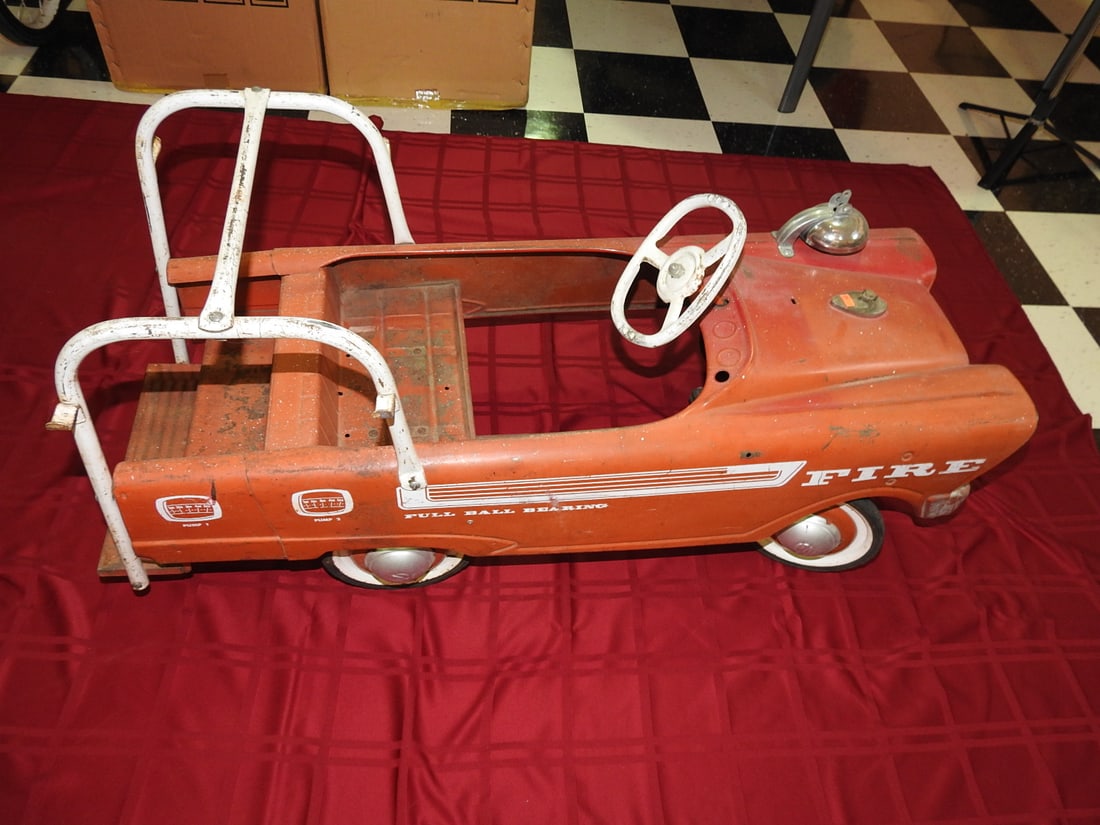 Full Ball Bearing Fire Pedal Car (1 of 8)