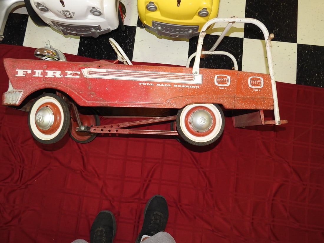 Full Ball Bearing Fire Pedal Car - 6