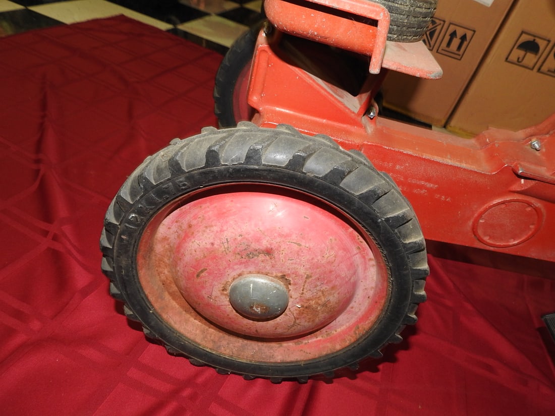 1963 International Harvester Farmall 806 Pedal Tractor - 6