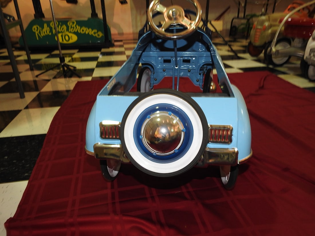 Limited Edition Champion Pedal Car - 4