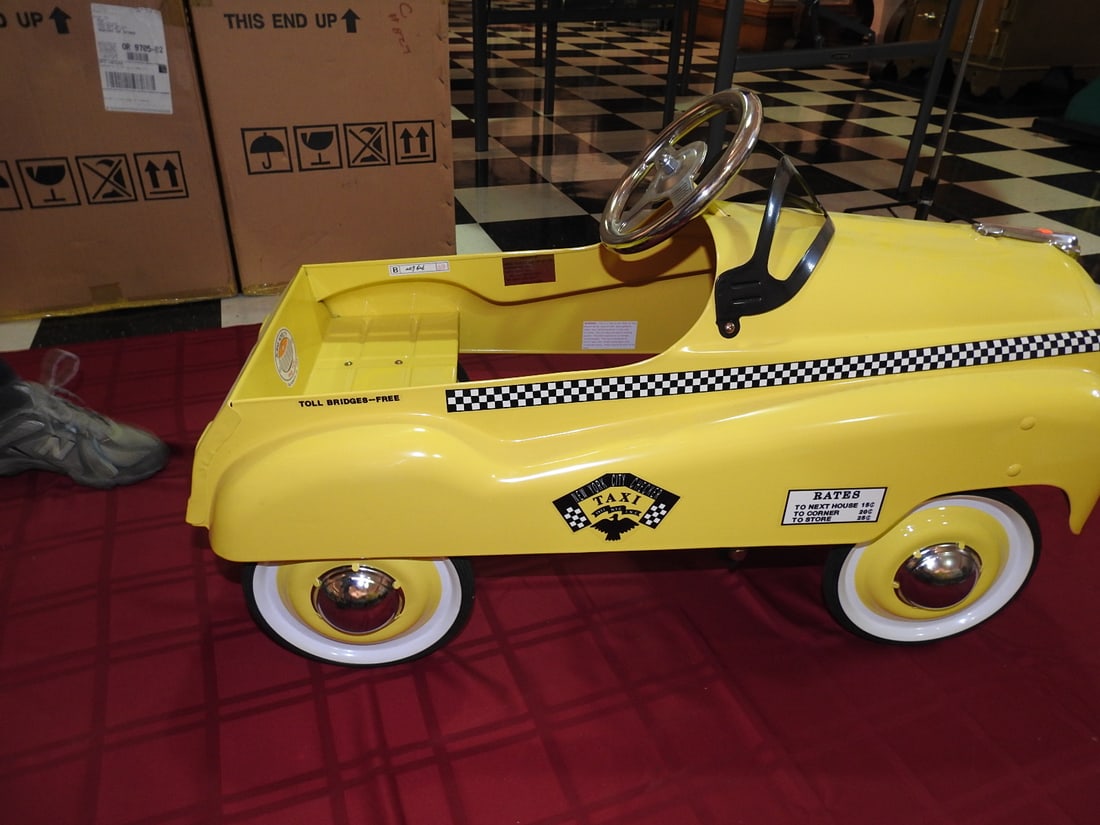 Burns Novelty Taxi Pedal Car - 6