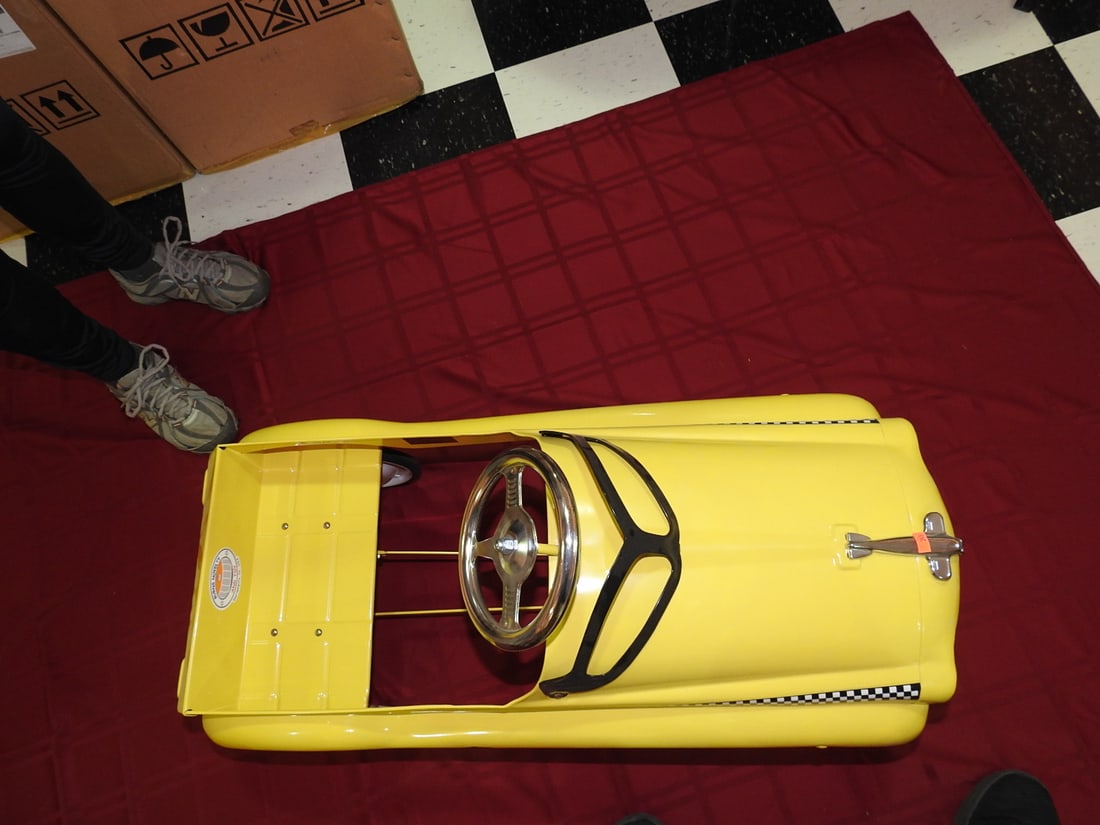 Burns Novelty Taxi Pedal Car - 7