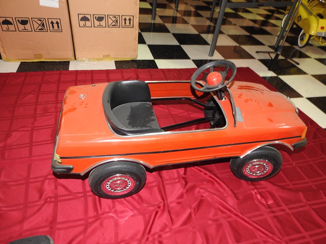 Young Master Mercedes Convertible Pedal Car - 4