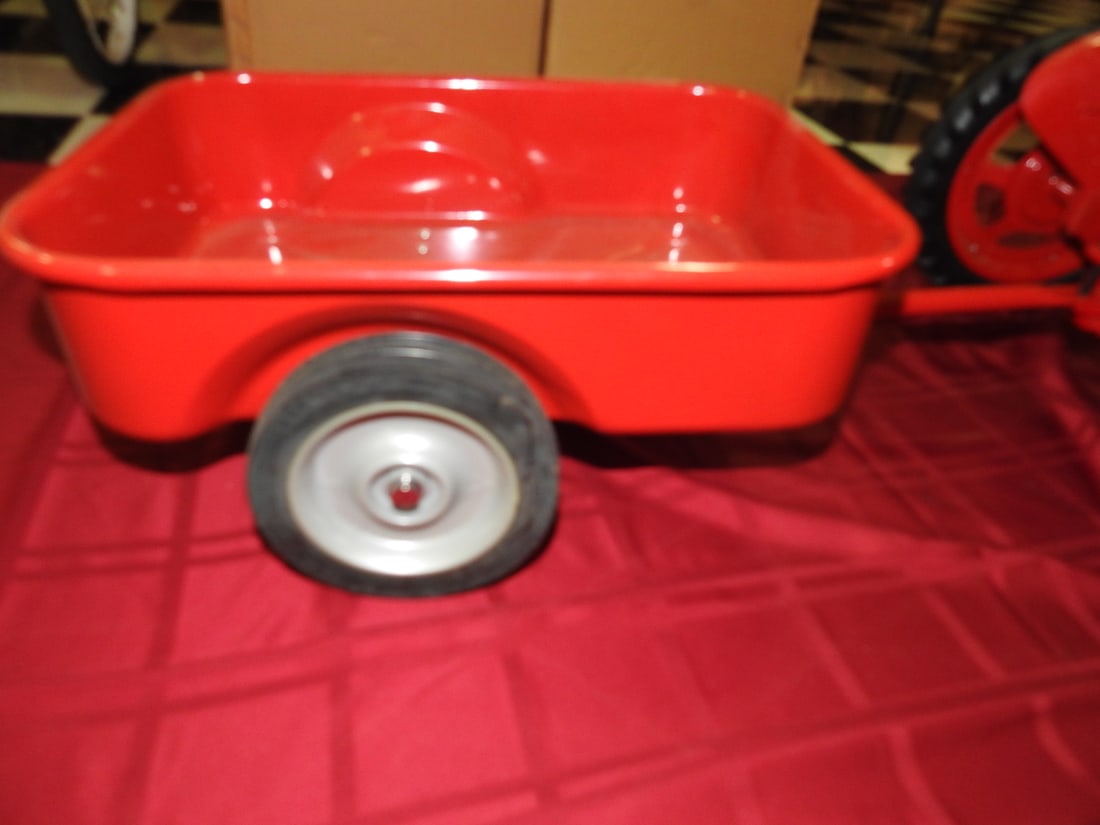 Vintage Farmall Tractor and Trailer Pedal Set - 5