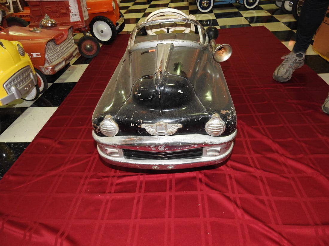 1950s Murray Buick Torpedo Pedal Car - 2