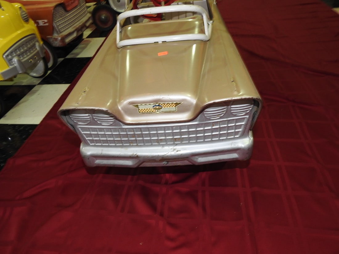 1960 Murray Dude Wagon Pedal Car - 2