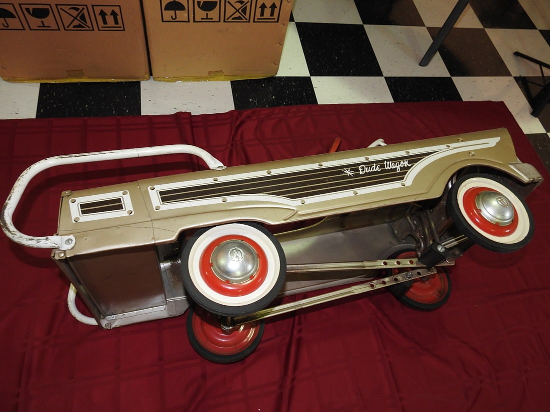 1960 Murray Dude Wagon Pedal Car - 8