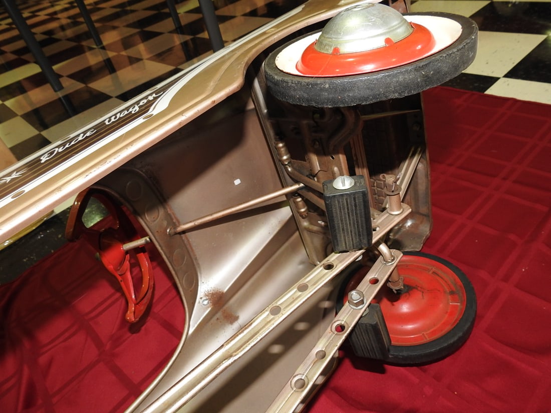 1960 Murray Dude Wagon Pedal Car - 9