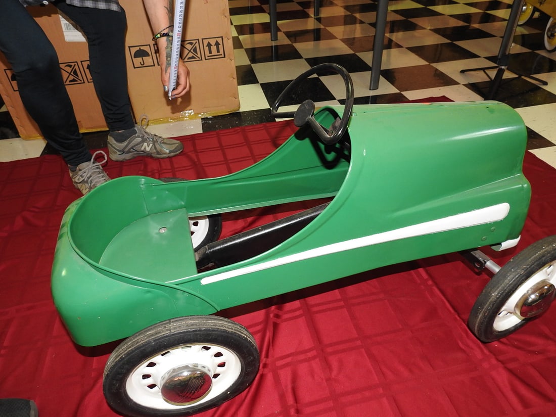 Green Classic Metal Pedal Car - 4